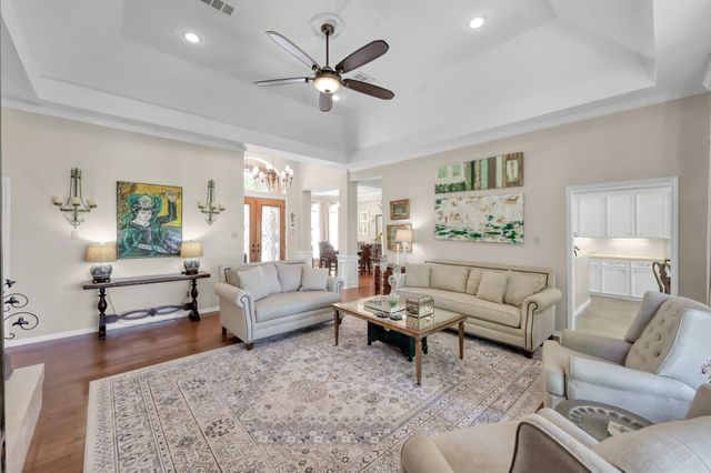 191 Springs Edge Drive, Conroe, TX 77356