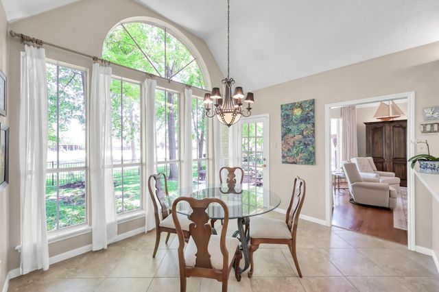 191 Springs Edge Drive, Conroe, TX 77356