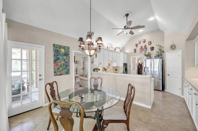 191 Springs Edge Drive, Conroe, TX 77356