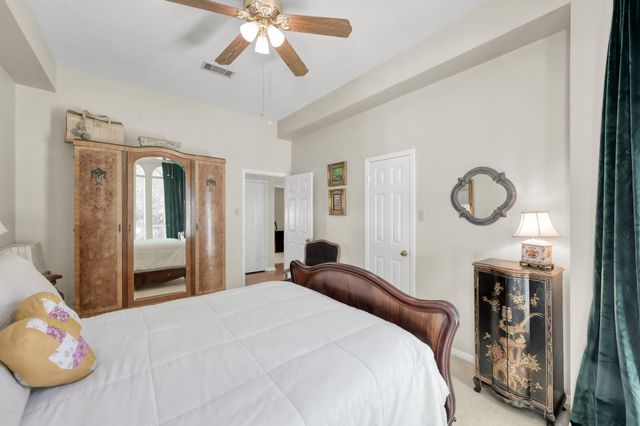 191 Springs Edge Drive, Conroe, TX 77356