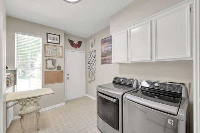 191 Springs Edge Drive, Conroe, TX 77356