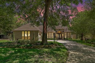 191 Springs Edge Drive, Conroe, TX 77356