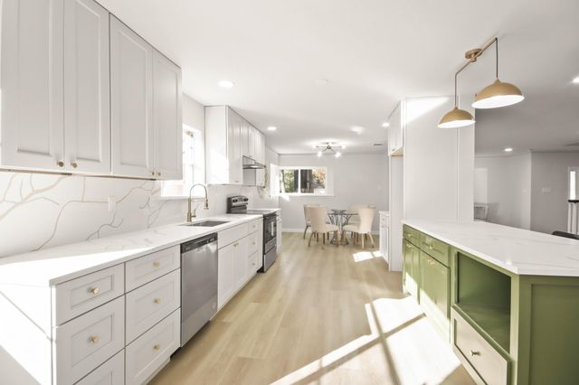 6211 Darby Way, Spring, TX 77389