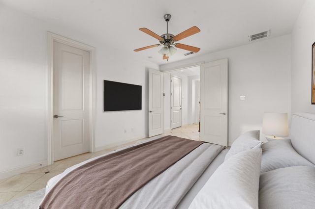 2202 Lakeshore Edge Drive, Houston, TX 77080