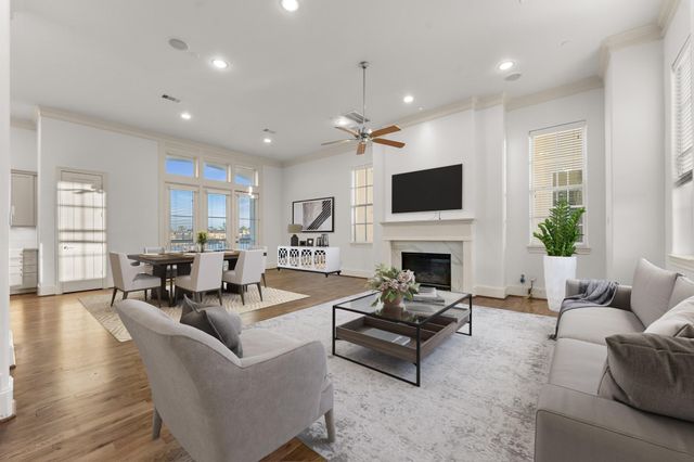 2202 Lakeshore Edge Drive, Houston, TX 77080