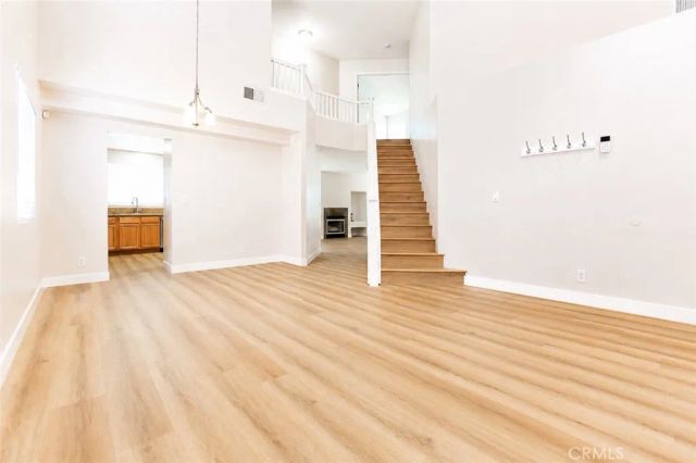 43123 Bloomingpark, Lancaster, CA 93536