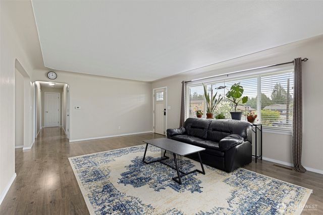 3309 Pine Road, Bremerton, WA 98310