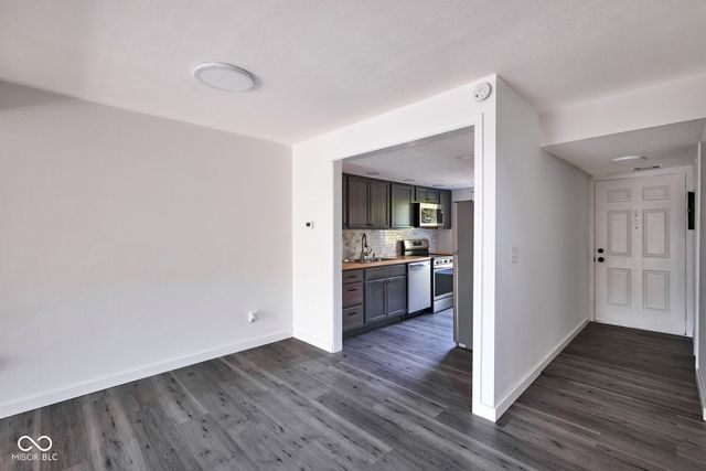 1352 Tishman Lane, Indianapolis, IN 46260
