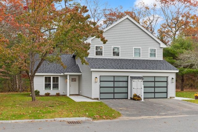 11 Barracks Road 11, Hudson, MA 01749