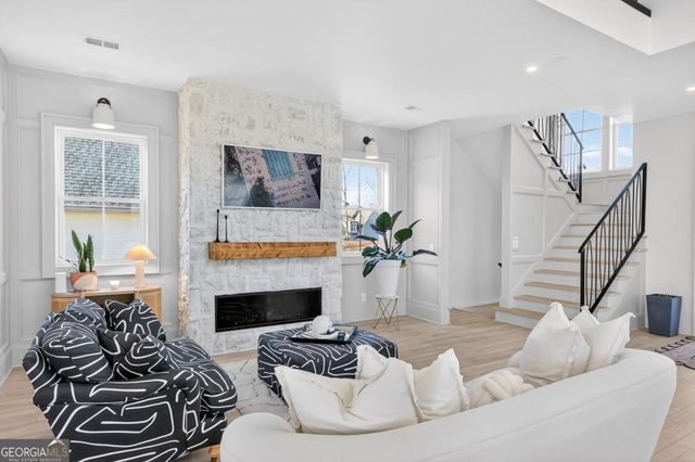 7410 Crestline Drive, Dawsonville, GA 30534