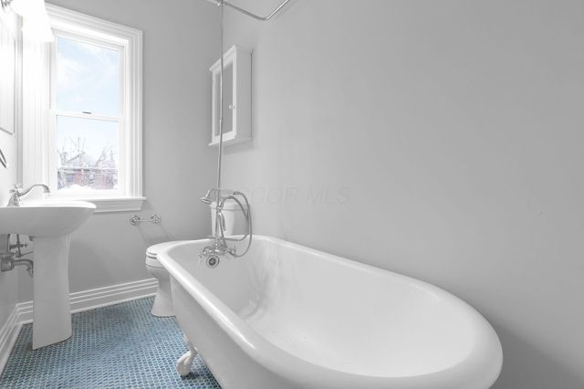 325 W 6th Avenue, Columbus, OH 43201