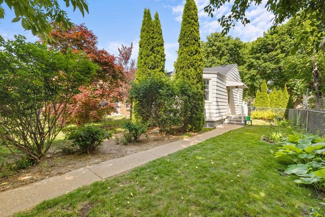 5707 N 36th STREET, Milwaukee, WI 53209