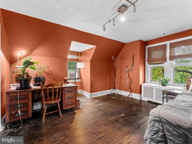 1001 E WILLOW GROVE AVE, Glenside, PA 19038