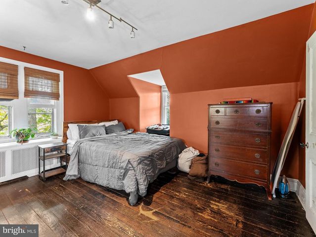 1001 E WILLOW GROVE AVE, Glenside, PA 19038