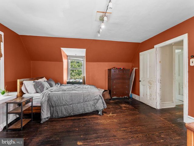 1001 E WILLOW GROVE AVE, Glenside, PA 19038