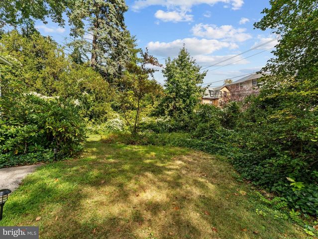 1001 E WILLOW GROVE AVE, Glenside, PA 19038