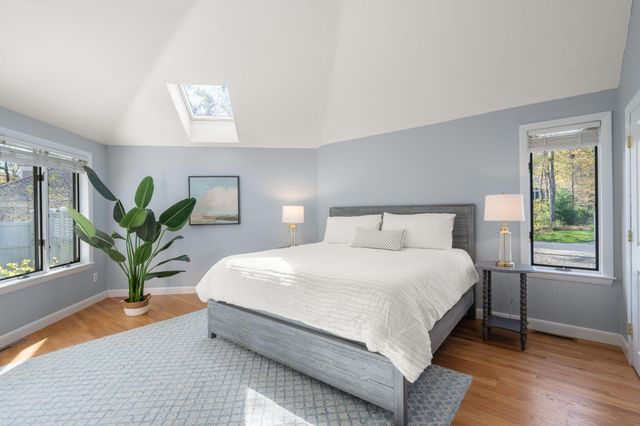 26 Driftwood Circle, Mashpee, MA 02649