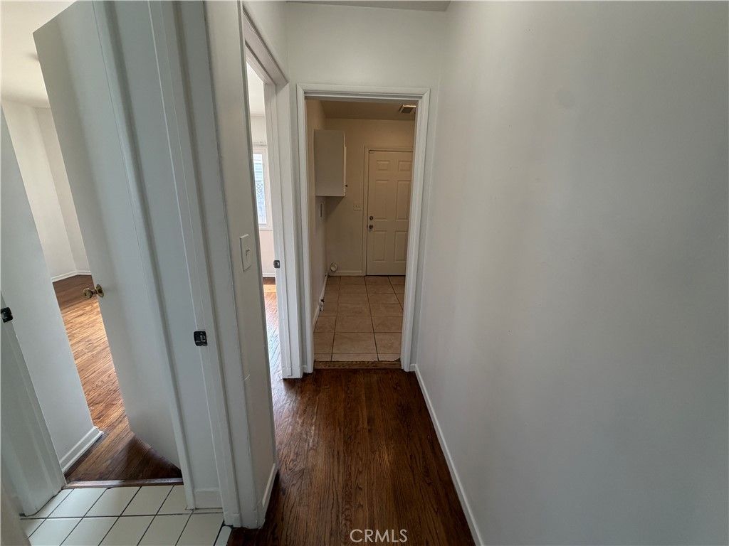 Image 16 of property listing at 7942 Northgate Avenue, Canoga Park, CA 91304