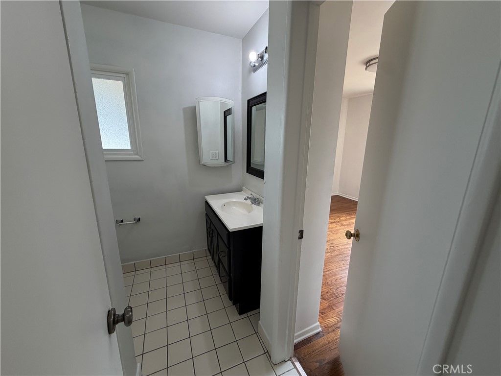 Image 17 of property listing at 7942 Northgate Avenue, Canoga Park, CA 91304