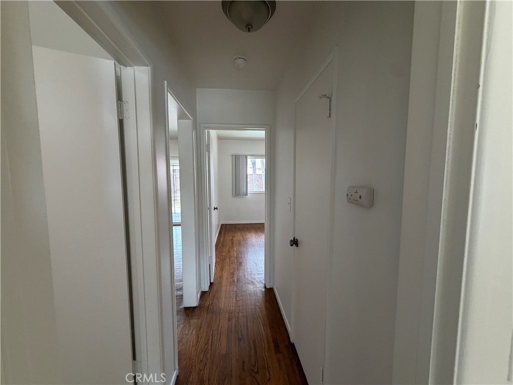 Image 22 of property listing at 7942 Northgate Avenue, Canoga Park, CA 91304