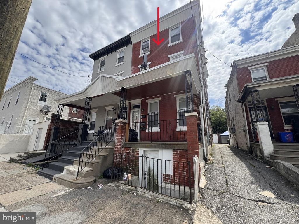 5404 W THOMPSON ST, PHILADELPHIA, PA 19131 — photo 2