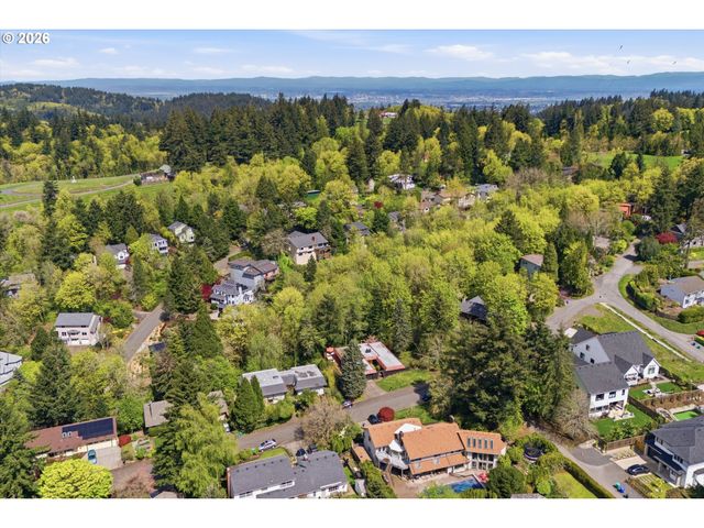 6011 Sw SALMON St, Portland, OR 97221