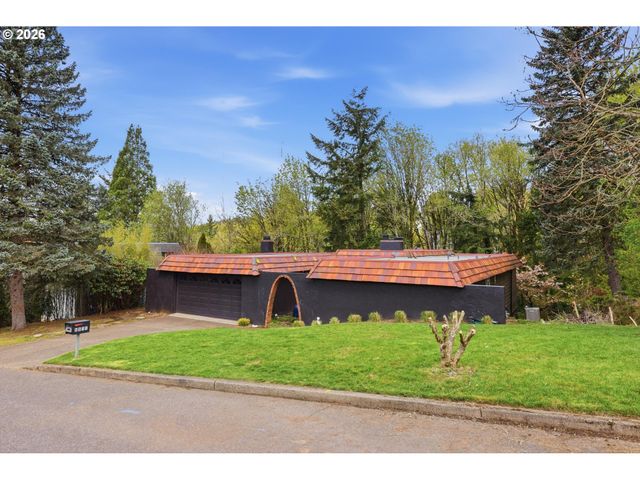 6011 Sw SALMON St, Portland, OR 97221