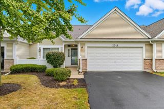 2346 Ashbrook Lane, Grayslake, IL 60030