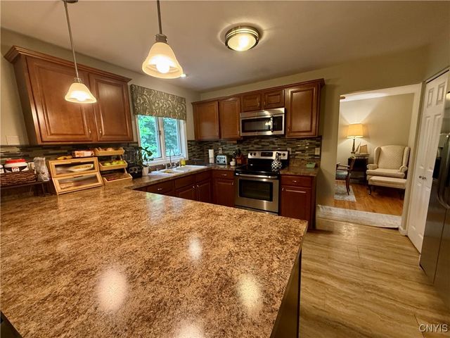 300 Holmes Street, Syracuse, NY 13210