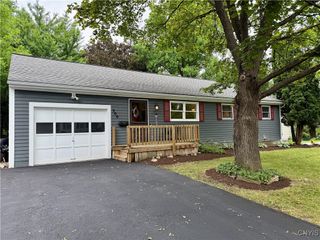 300 Holmes Street, Syracuse, NY 13210