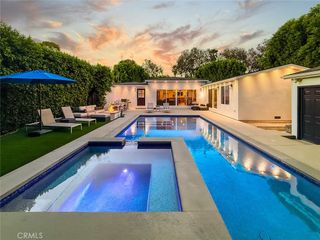 15722 Magnolia, Encino, CA 91436