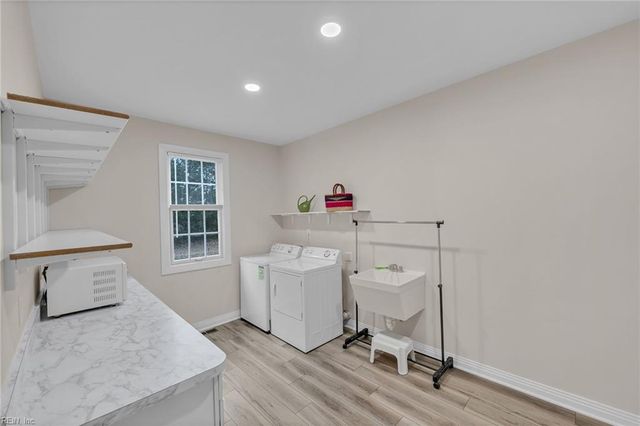 1500 Front Cove CT, Virginia Beach, VA 23454