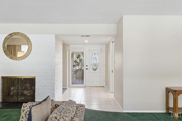 2511 Beech Street, Bakersfield, CA 93301
