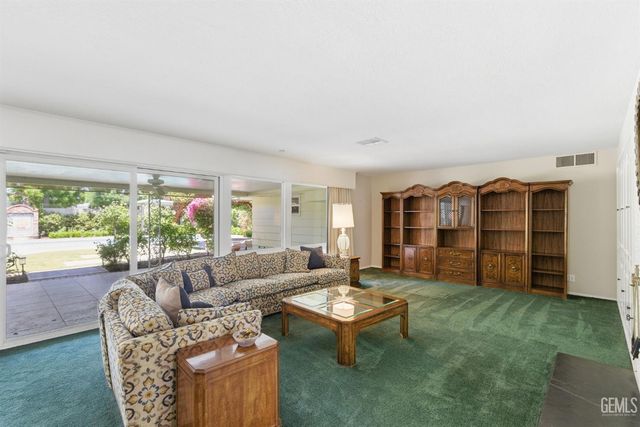 2511 Beech Street, Bakersfield, CA 93301