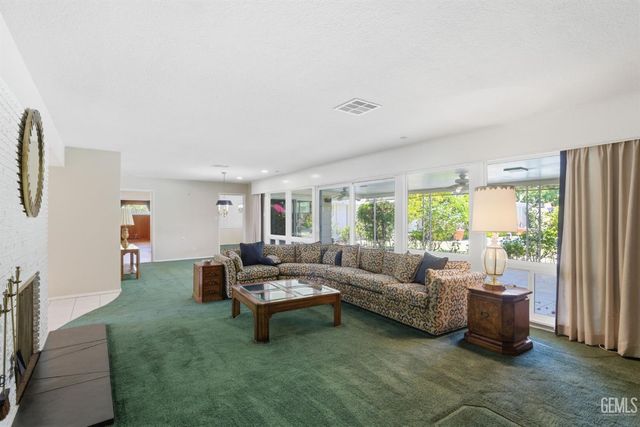 2511 Beech Street, Bakersfield, CA 93301