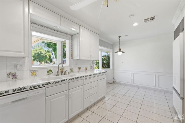 2511 Beech Street, Bakersfield, CA 93301