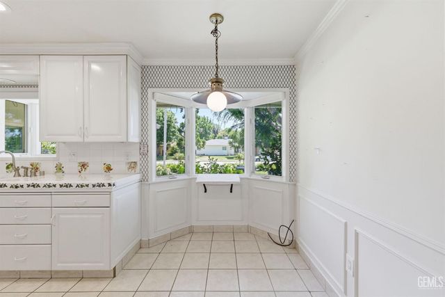 2511 Beech Street, Bakersfield, CA 93301
