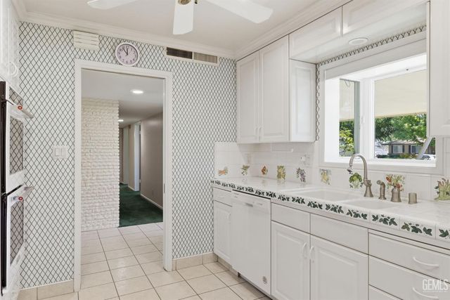 2511 Beech Street, Bakersfield, CA 93301