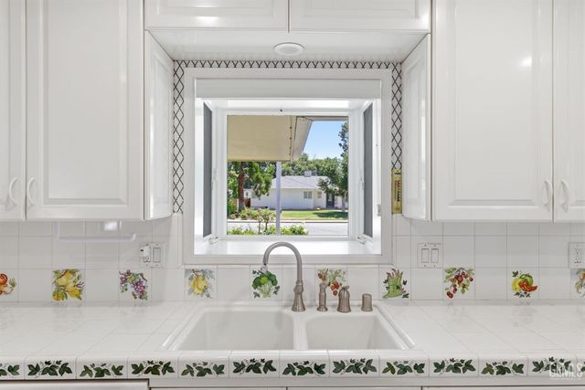 2511 Beech Street, Bakersfield, CA 93301