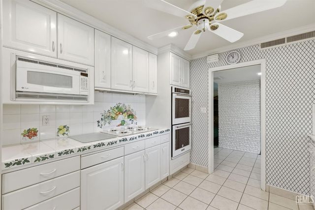 2511 Beech Street, Bakersfield, CA 93301