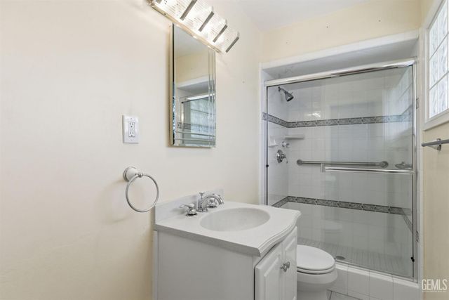 2511 Beech Street, Bakersfield, CA 93301
