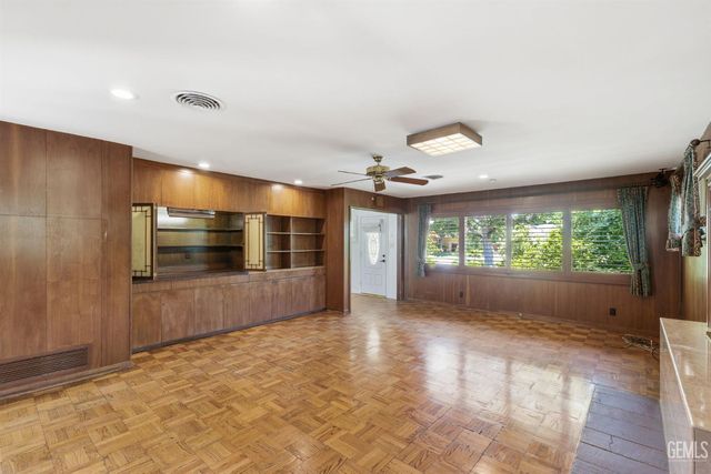 2511 Beech Street, Bakersfield, CA 93301