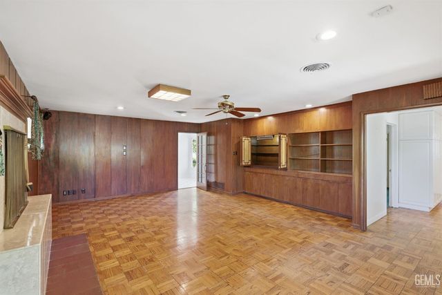 2511 Beech Street, Bakersfield, CA 93301