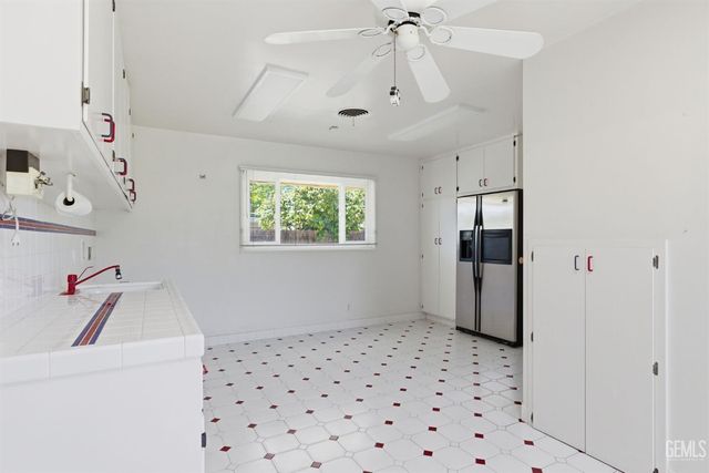 2511 Beech Street, Bakersfield, CA 93301