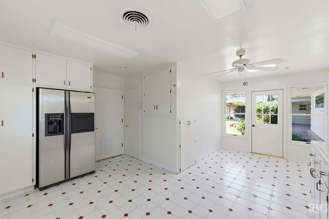 2511 Beech Street, Bakersfield, CA 93301