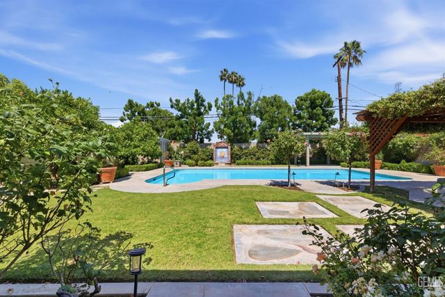 2511 Beech Street, Bakersfield, CA 93301