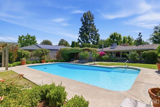 2511 Beech Street, Bakersfield, CA 93301