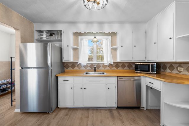 75 Allerton Road, Naugatuck, CT 06770