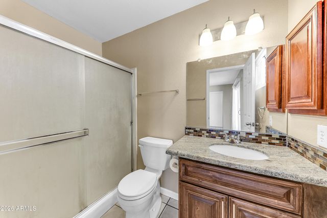 4723 E VINEYARD Road, Phoenix, AZ 85042