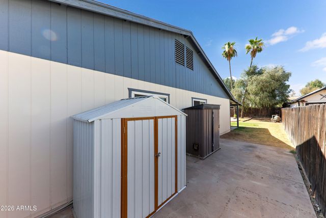 4723 E VINEYARD Road, Phoenix, AZ 85042